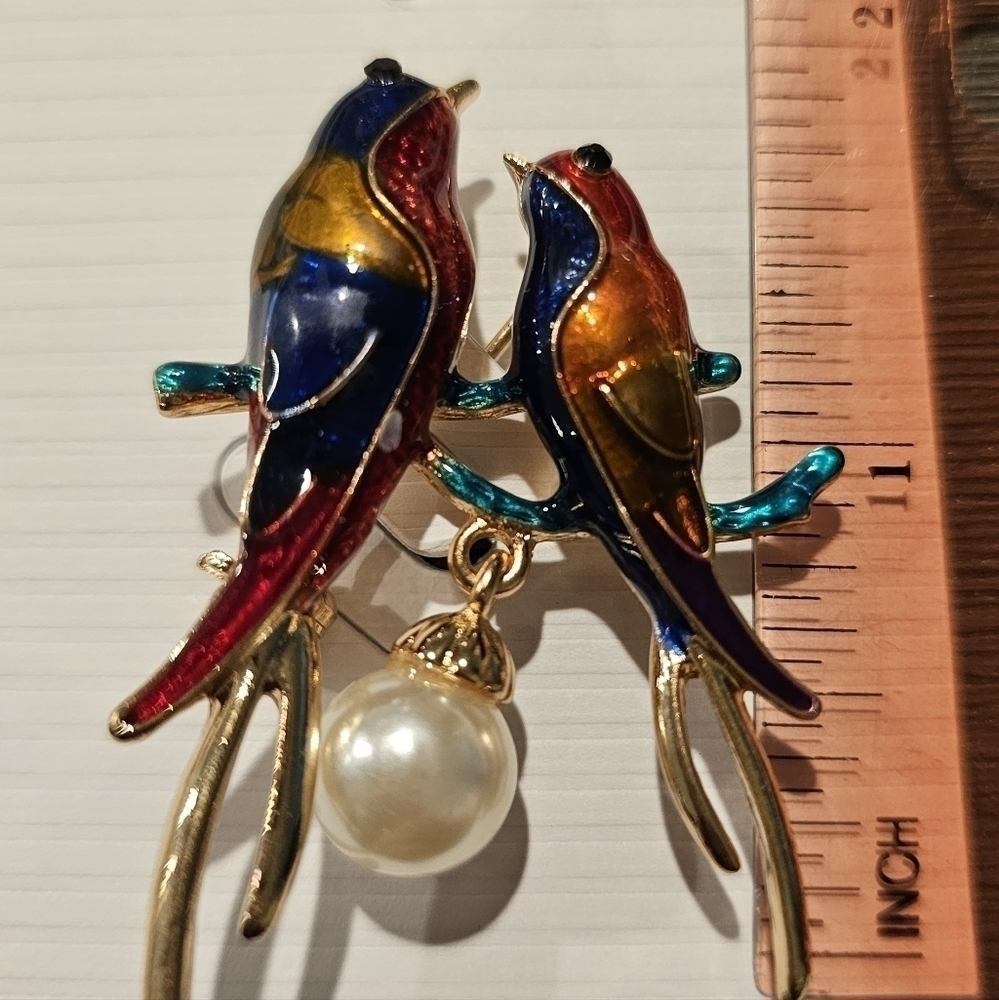 WOMAN'S Multi-Color Enamel Pearl Birds Betsey Johnson Charm Animal Brooch Pin